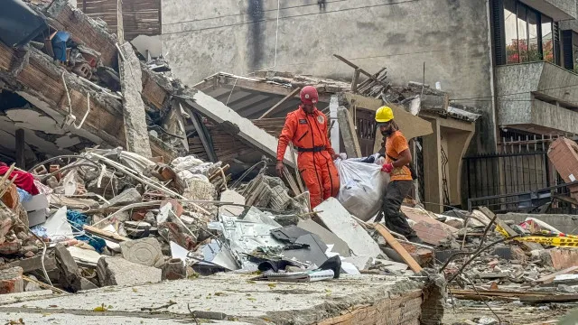 
                    Terremoto: Colômbia pede aos EUA suspensão de tarifas para reconstrução
                