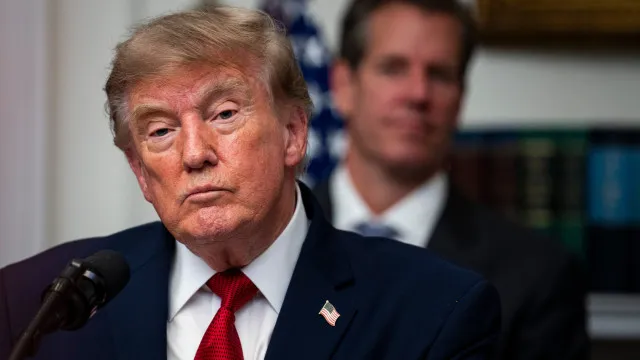 
                    Trump lança guerra econômica devastadora e sem precedentes contra o Irã
                