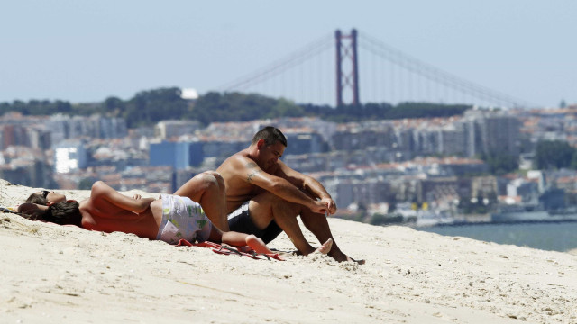Em meio a onda de calor na Europa, ONU chama crise do clima de 'suicídio coletivo'
