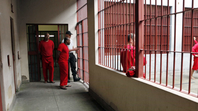 Bahia inaugura prisão para detidos em flagrante