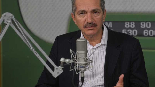 Aldo Rebelo desiste de deixar o Ministério do Esporte