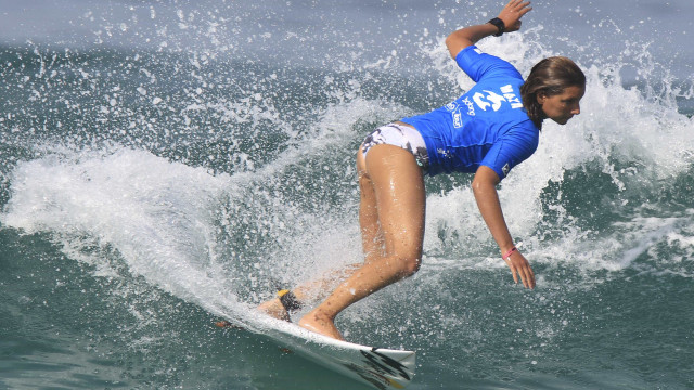 Maya Gabeira culpa ex-mentor por acidente que quase a matou