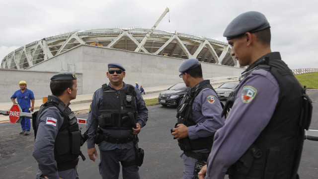 Dois mil militares vão reforçar a segurança do RJ e do ES na Copa