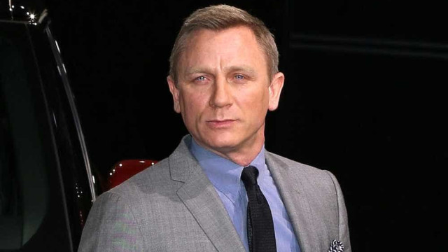 Daniel Craig recebe cargo das Nações Unidas