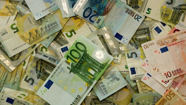 França ganha plano de recuperação econômica de 40 bilhões de euros