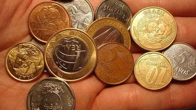 13º salário deve injetar cerca de R$ 173 bi na economia até dezembro