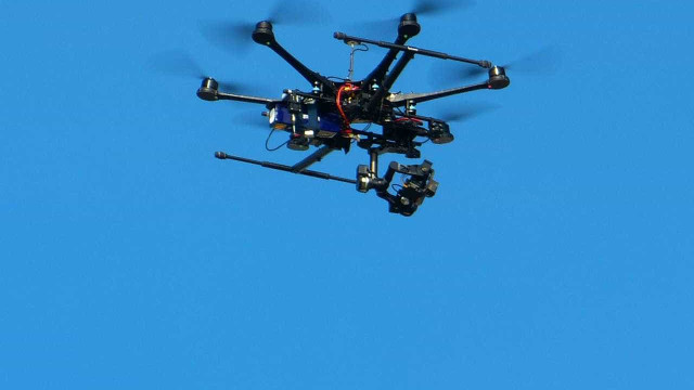 Estudantes da USP criam app para entrega de remédios com drone