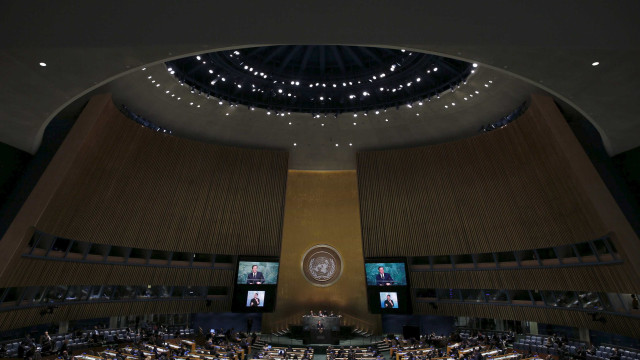 Assembleia-Geral da ONU aprova resolução exigindo cessar-fogo imediato