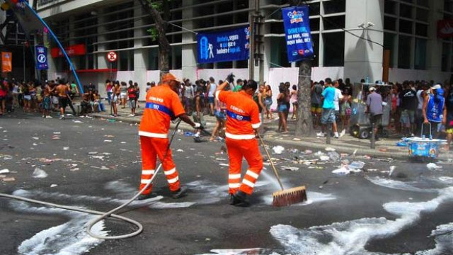 Carnaval deixa 164 toneladas de lixo nas ruas do Rio