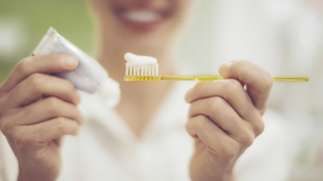 Confira dicas para escolher a escova de dentes ideal