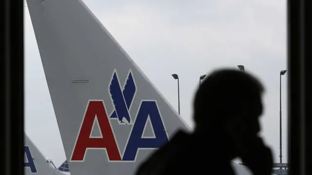 
                    American Airlines amplia prejuízo no 3º tri para US$ 269 milhões e prevê nova perda no 4º tri
                