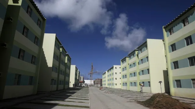
                    Minha Casa, Minha Vida 'domina' mercado e evidencia fragilidade nos demais setores
                