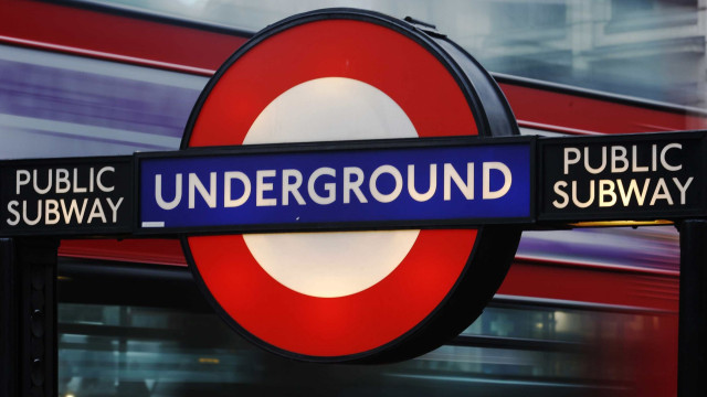 Várias pessoas ficam feridas em estação de metrô de Londres