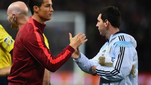 
                    Messi e Cristiano chegam à última Copa com ambição de ampliar já enorme prestígio
                