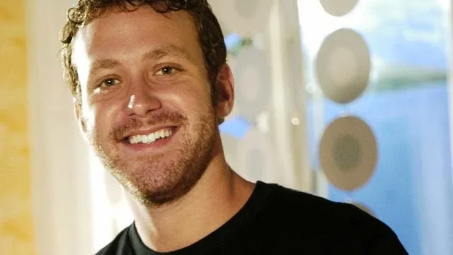 Sergio Hondjakoff, Cabeção de 'Malhação', vende vídeos personalizados nas redes sociais