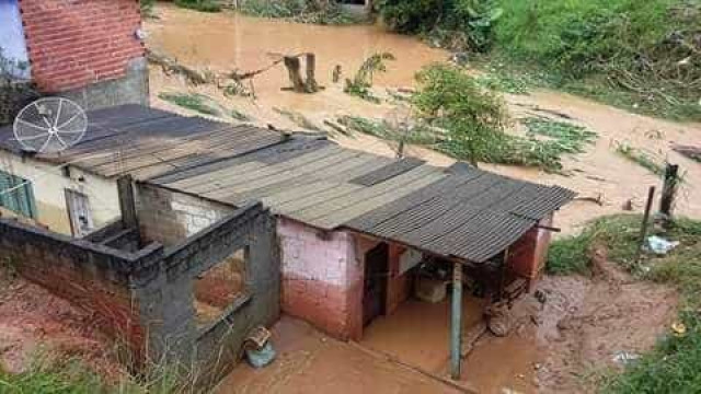 Chuvas desalojam 680 pessoas em Francisco Morato, na Grande SP