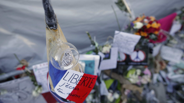 Começa em Paris julgamento de acusados de ataques terroristas de 2015