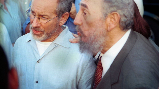 Confira as fotos mais marcantes de Fidel Castro ao lado de famosos