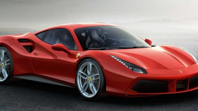 Ferrari completa 70 anos e comemora em 60 países