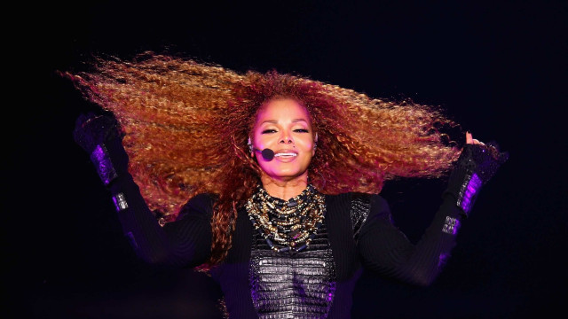 Janet Jackson comemora álbum 'Control' de volta ao topo após desculpas de Timberlake