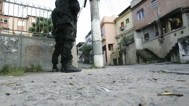 
                    Comando Vermelho expande domínio no Rio e avança para Norte e Nordeste
                