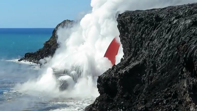 Vídeo mostra cascata de lava do vulcão Kilauea caindo no mar