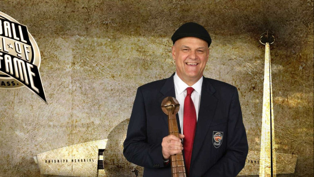 Oscar Schmidt esclarece afirmação sobre tratamento de câncer e diz estar curado