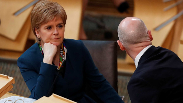 'Escócia tem o direito de escolher seu futuro', diz premier