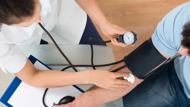 
                    Hipertensão resistente: sua pressão continua alta apesar do tratamento?
                