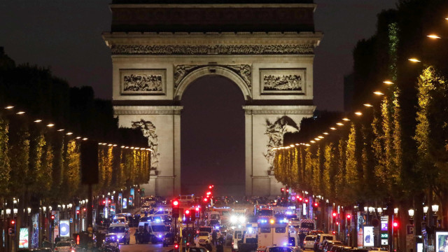 Começa julgamento de atentado que deixou 130 mortos em Paris em 2015