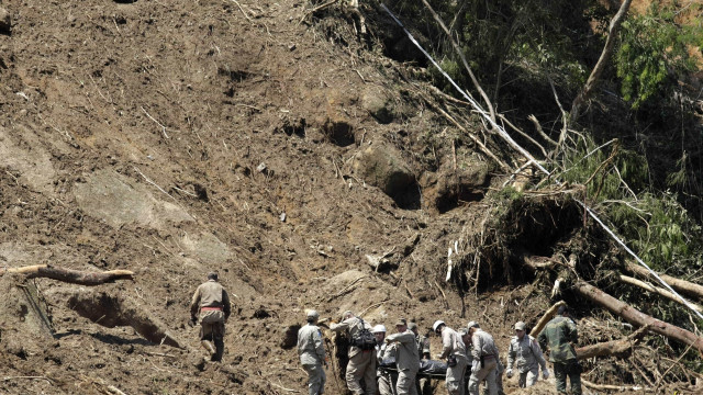 Desabamento de gruta deixa ao menos 9 mortos em SP; uma pessoa segue desaparecida
