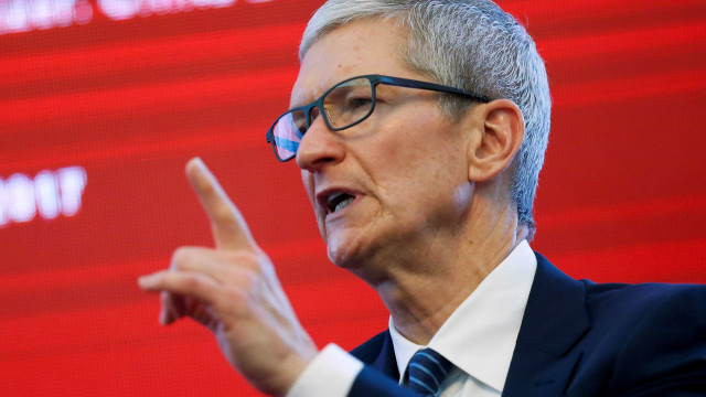 Reação da Huawei ameaça Apple e leva Tim Cook à China
