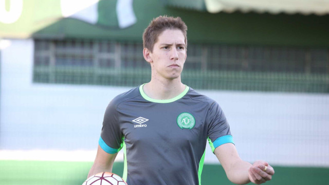 Sobrevivente, Follmann rescinde com a Chapecoense: 'A história nunca se apagará'