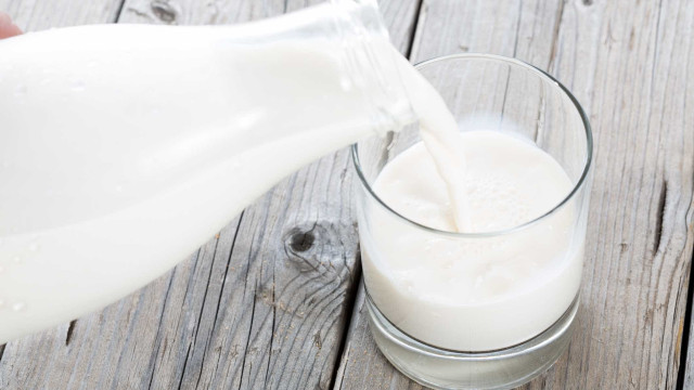 Descubra quanto tempo o leite fresco
pode ser guardado na geladeira
