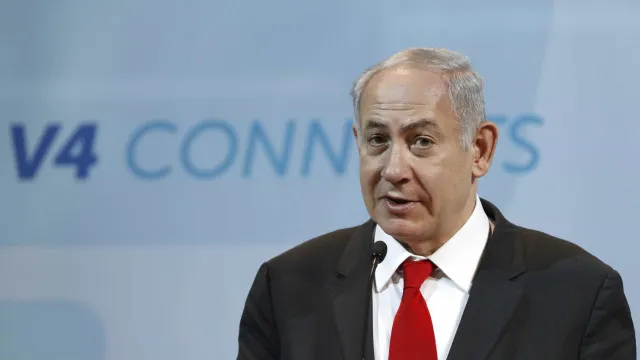 
                    Netanyahu anuncia que teve câncer na próstata
                