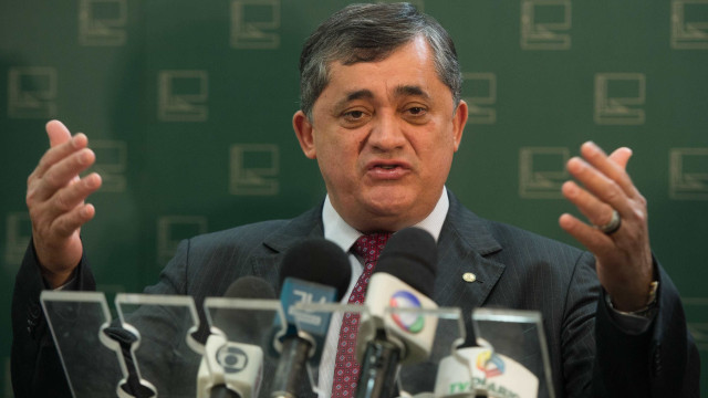 Líder do governo diz que é necessário 'consertinho' na relação com Lira