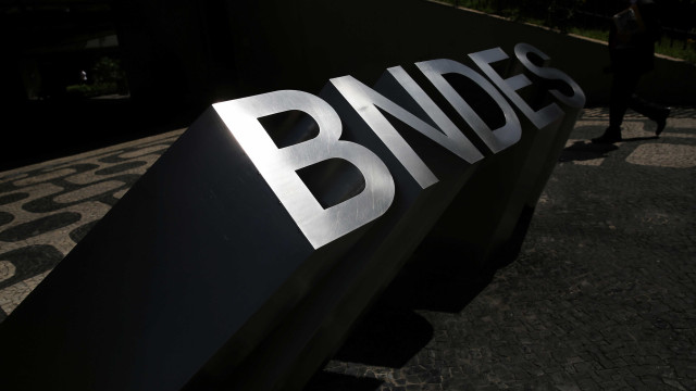 Alvo de críticas de Bolsonaro, BNDES abre informações de empréstimos