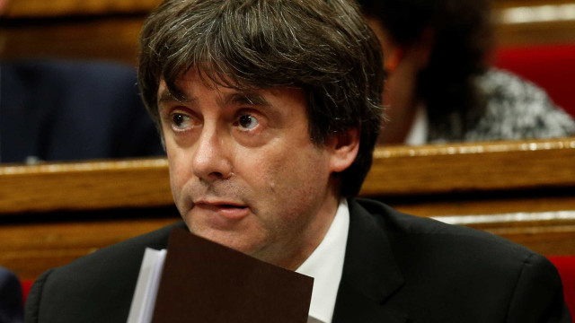 Rumores de pedido de asilo de líder da Catalunha ficam mais fortes