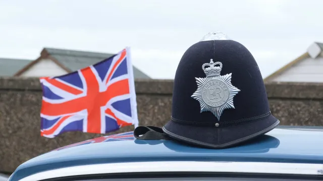 
                    Polícia encontra bolsa que seria de brasileira desaparecida na Inglaterra
                
