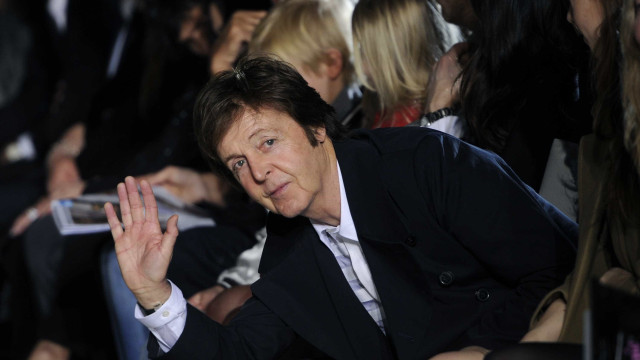 'Sairemos dessa', diz Paul McCartney, e afirma que será vacinado em breve