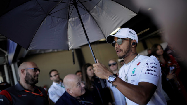 Após críticas à segurança, Hamilton defende F1 no Brasil