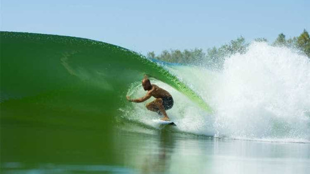 Kelly Slater está fora do Mundial de surfe em Saquarema; Jadson substitui