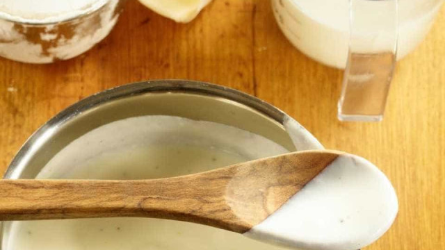Molho bechamel: aprenda uma versão caseira e simples