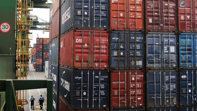 
                    Governo mira 36 mercados após tarifas dos EUA afetarem 5,6 mil empresas
                