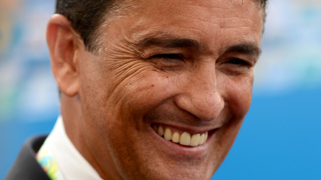 Bebeto explica briga com Romário e fim da amizade: 'Por culpa de política'