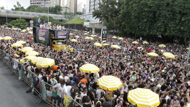 Carnaval de rua de SP registra queda de quase 25% no nº de blocos e desfiles
