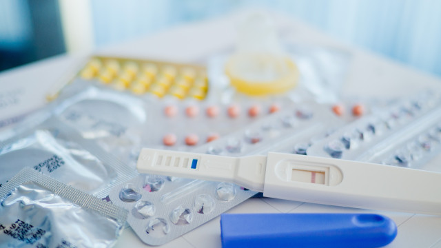 Métodos contraceptivos com ou sem hormônios? Entenda as diferenças