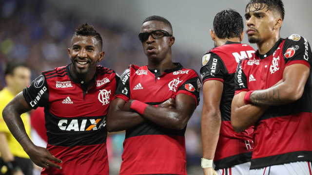 Vinicius Jr. faz dois, e Fla vence fora de casa na Libertadores