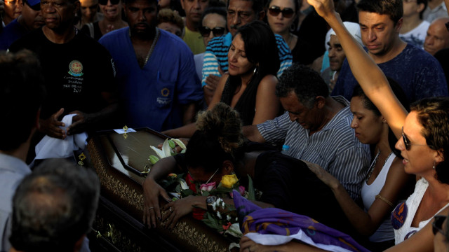 No Rio, ativistas deixam favela do Acari após assassinato de vereadora