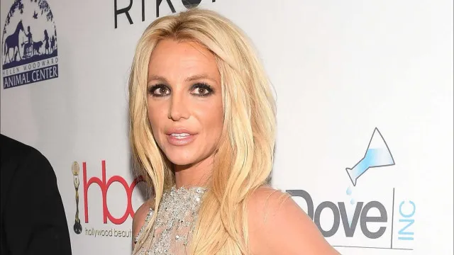 
                    Britney quebra o silêncio após reabilitação: 